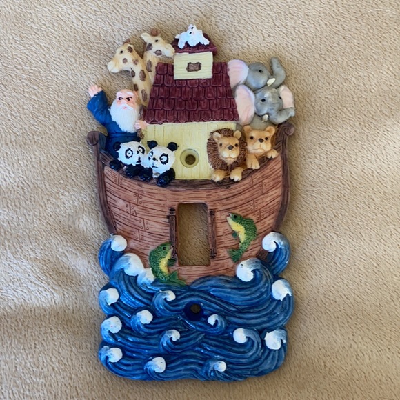 Noah’s Ark Light Switch Cover and Picture Frame - Picture 2 of 14